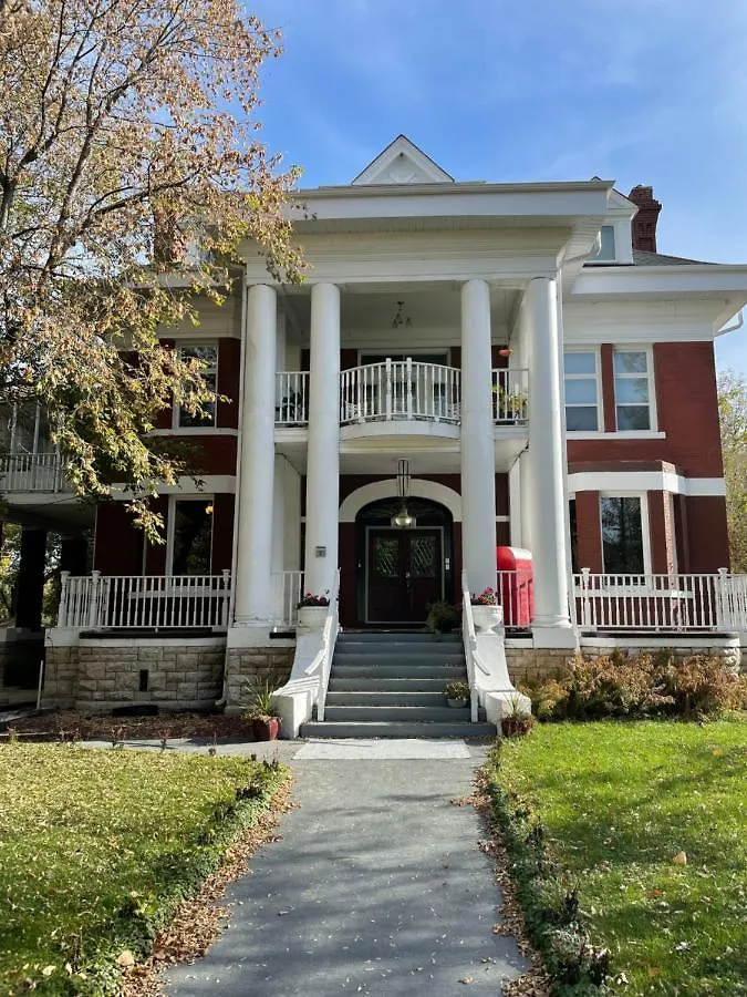 The Columns Bed & Breakfast contacts