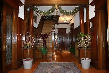 The Columns Bed & Breakfast